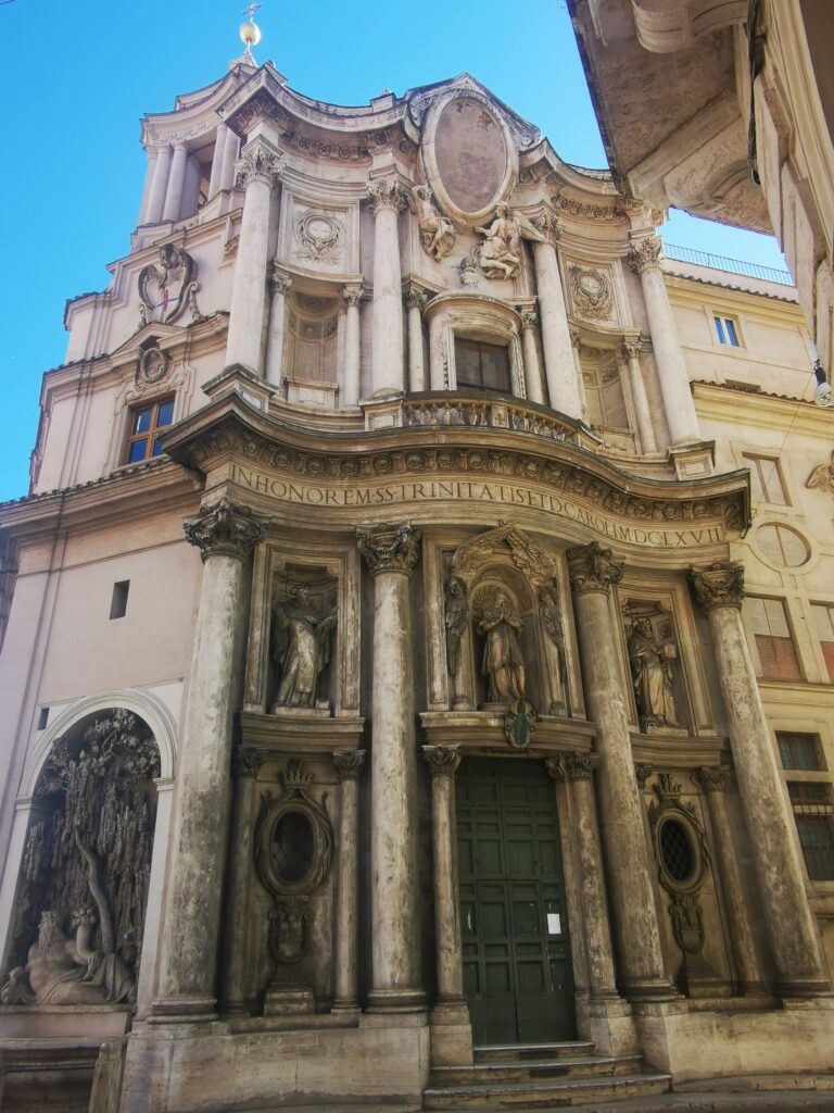 San Carlo alle Quattro Fontane, facciata